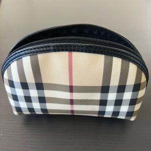 Pre-owned Burberry Rectangle Cosmetic Case